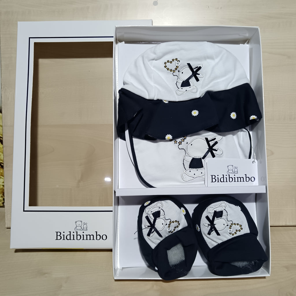 Art.SSCB586 BIDIBIMBO CAPPELLINO+SCARPETTE+BAVETTA TAGLIA UNICA